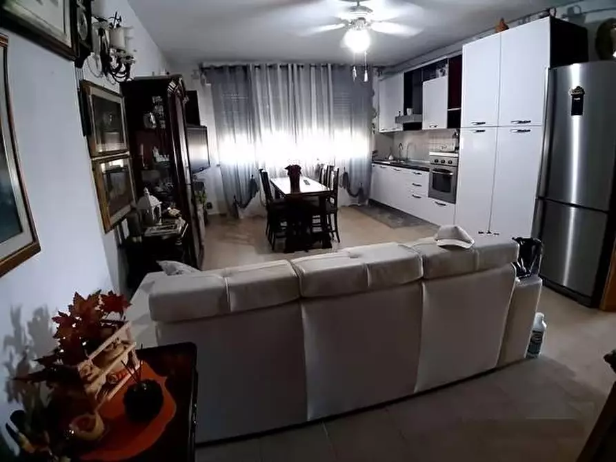 Immagine 5 di Appartamento in vendita  a Pontedera