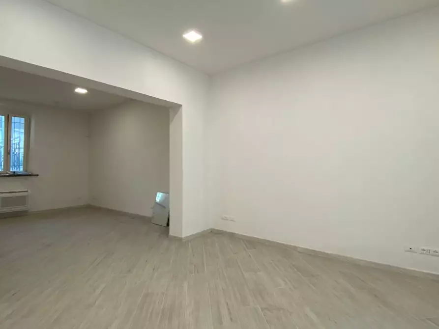 Immagine 15 di Ufficio in vendita  a Empoli