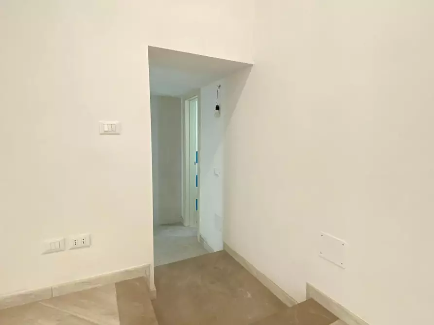 Immagine 11 di Ufficio in vendita  a Empoli