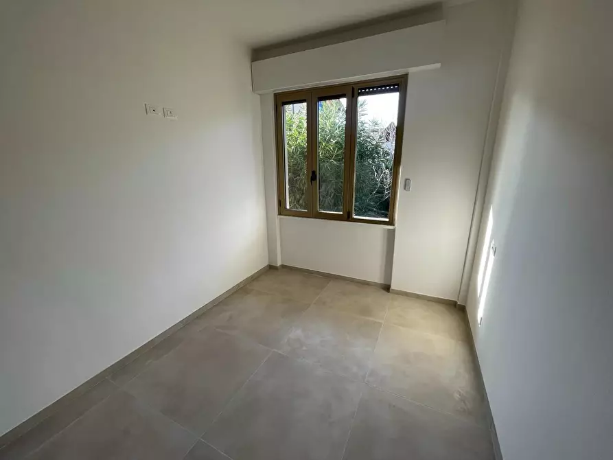 Immagine 3 di Appartamento in vendita  a Massa