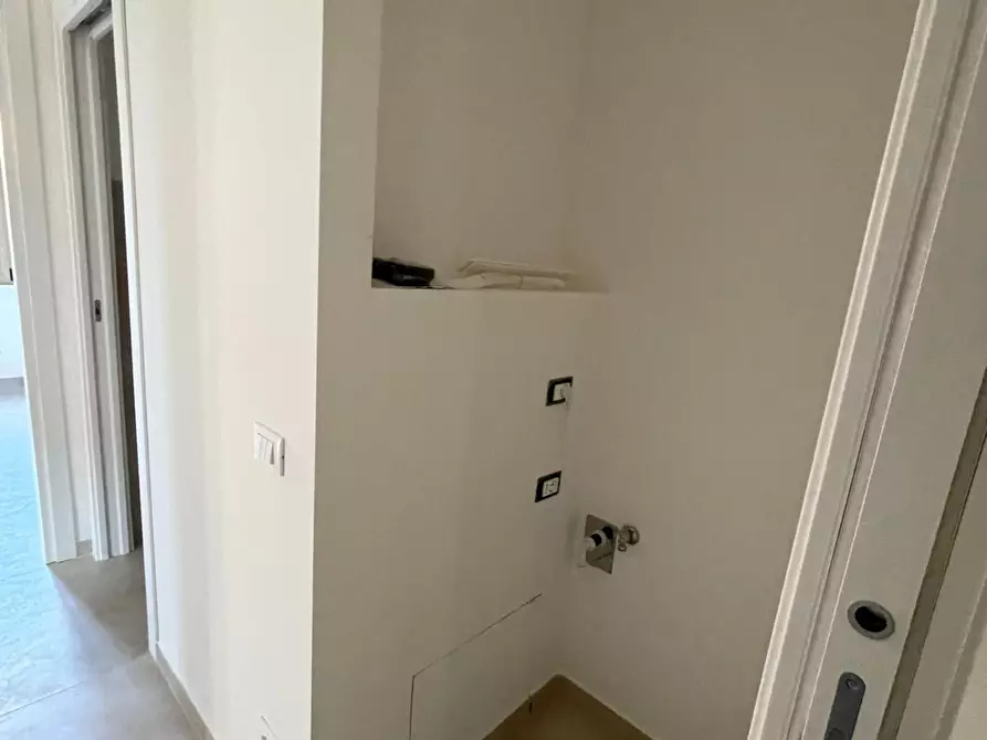 Immagine 13 di Appartamento in vendita  a Massa