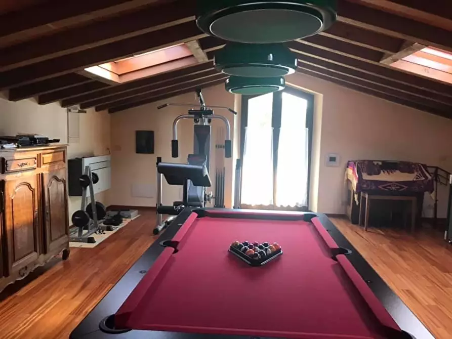 Immagine 21 di Villa in vendita  a Castelnuovo Magra