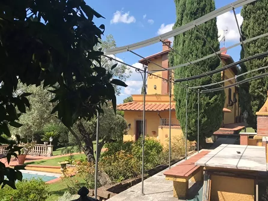 Immagine 23 di Villa in vendita  a Castelnuovo Magra