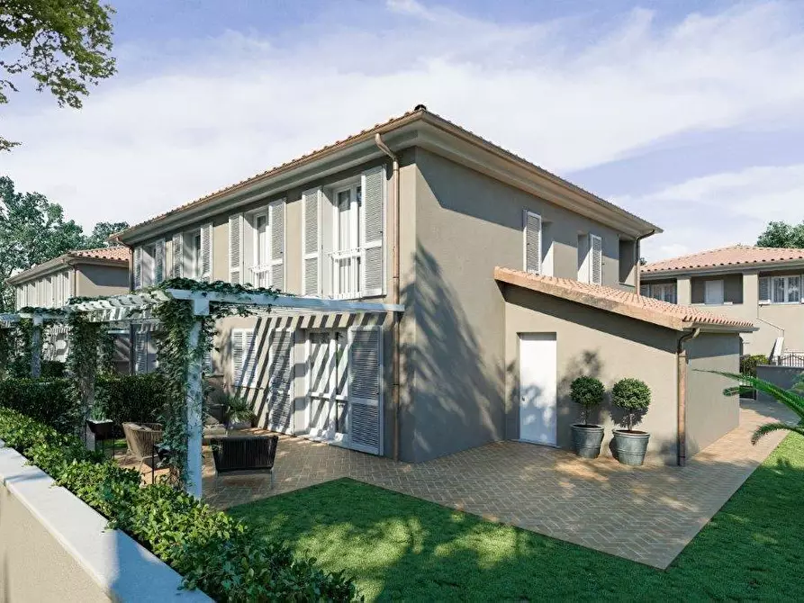 Immagine 7 di Casa bifamiliare in vendita  a Pontedera