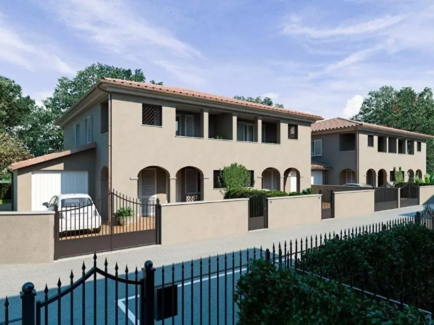 Immagine 5 di Casa bifamiliare in vendita  a Pontedera