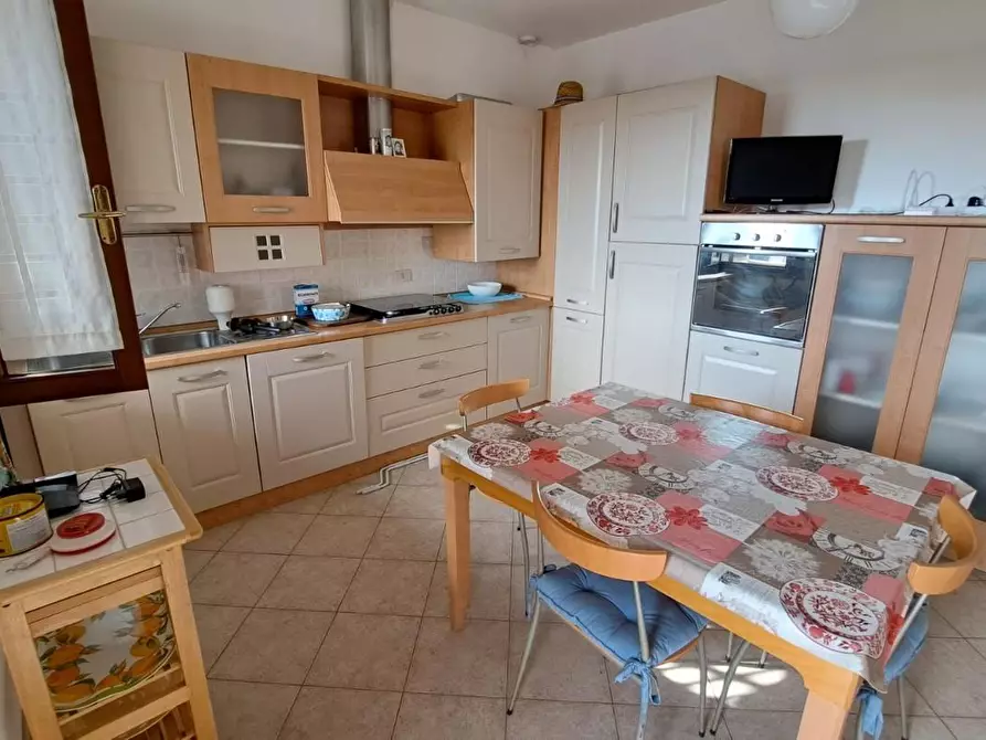 Immagine 5 di Appartamento in vendita  a Rosignano Marittimo