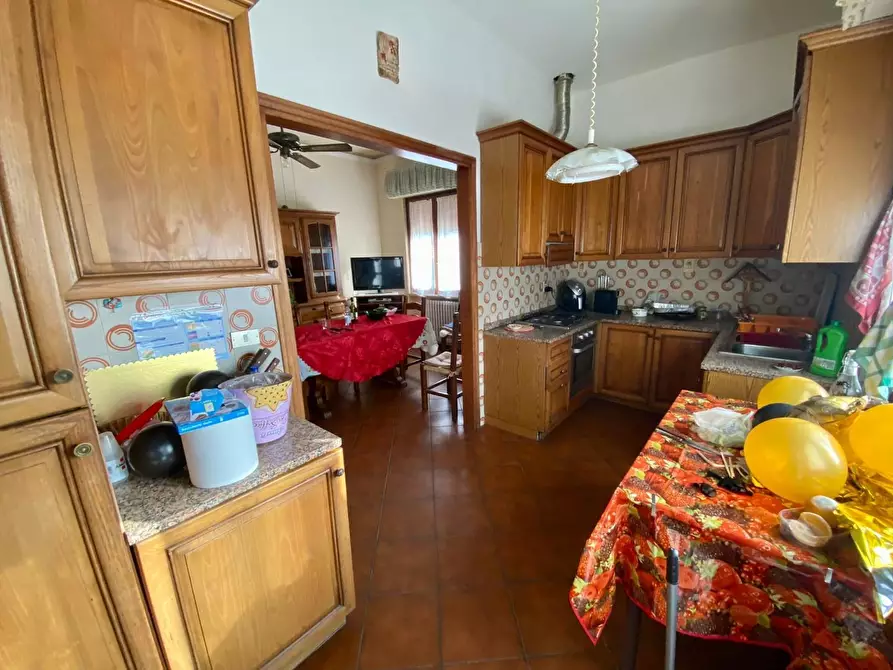 Immagine 6 di Appartamento in vendita  a Capannori