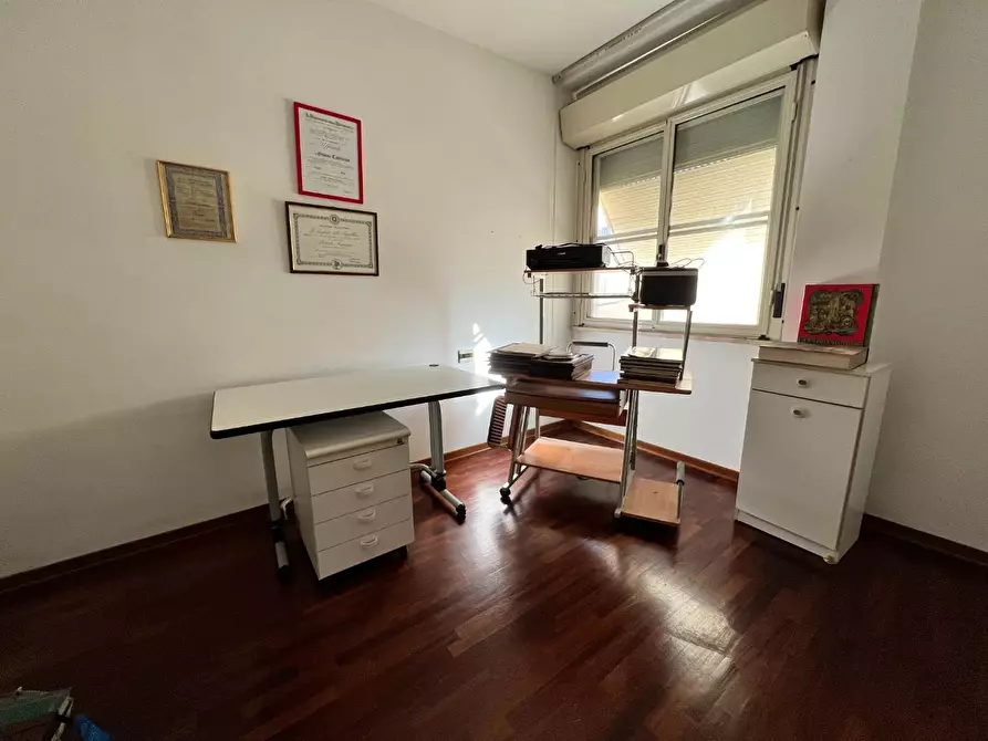 Immagine 13 di Appartamento in vendita  a Pontedera