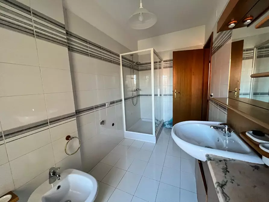 Immagine 19 di Appartamento in vendita  a Pontedera