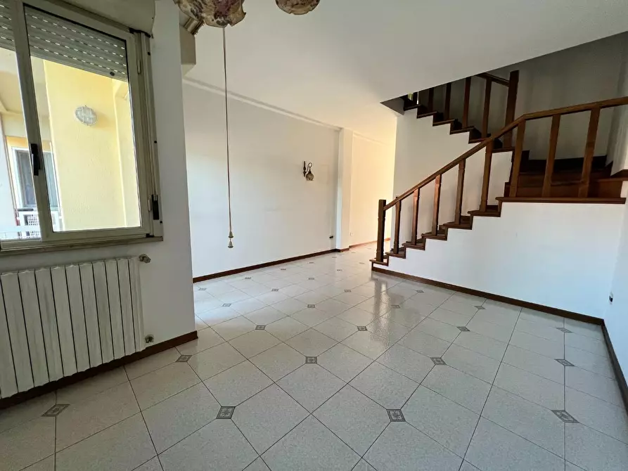 Immagine 6 di Appartamento in vendita  a Pontedera