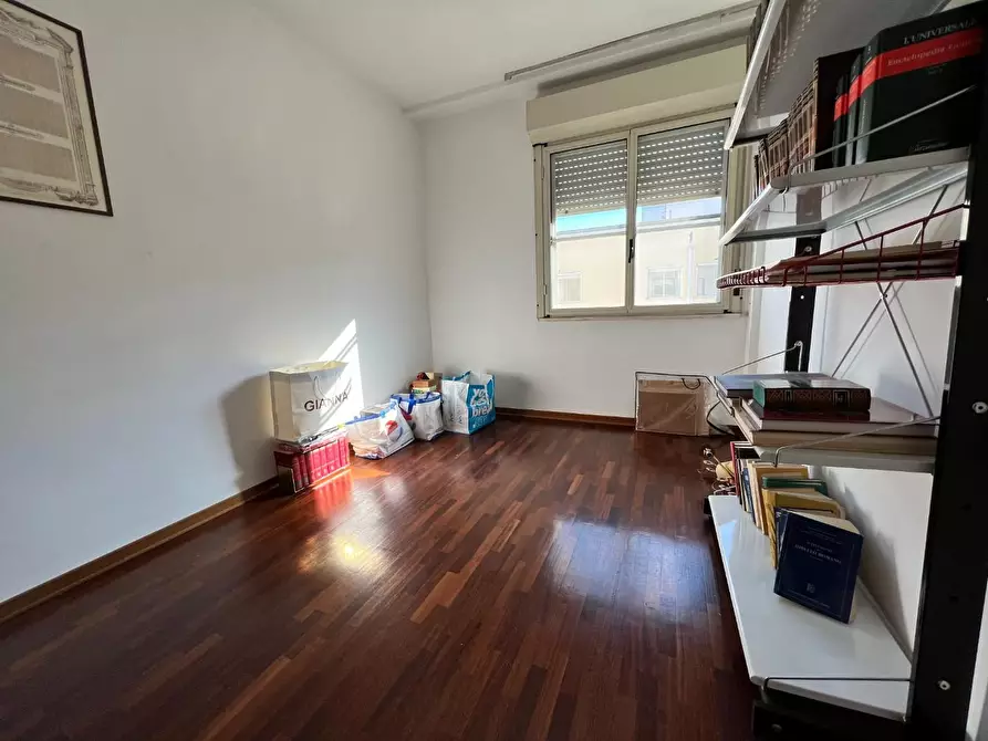 Immagine 10 di Appartamento in vendita  a Pontedera