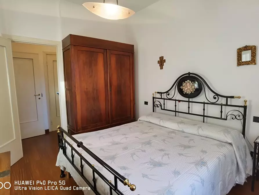 Immagine 51 di Villa in vendita  a Livorno