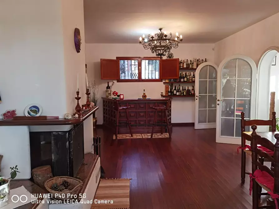 Immagine 22 di Villa in vendita  a Livorno