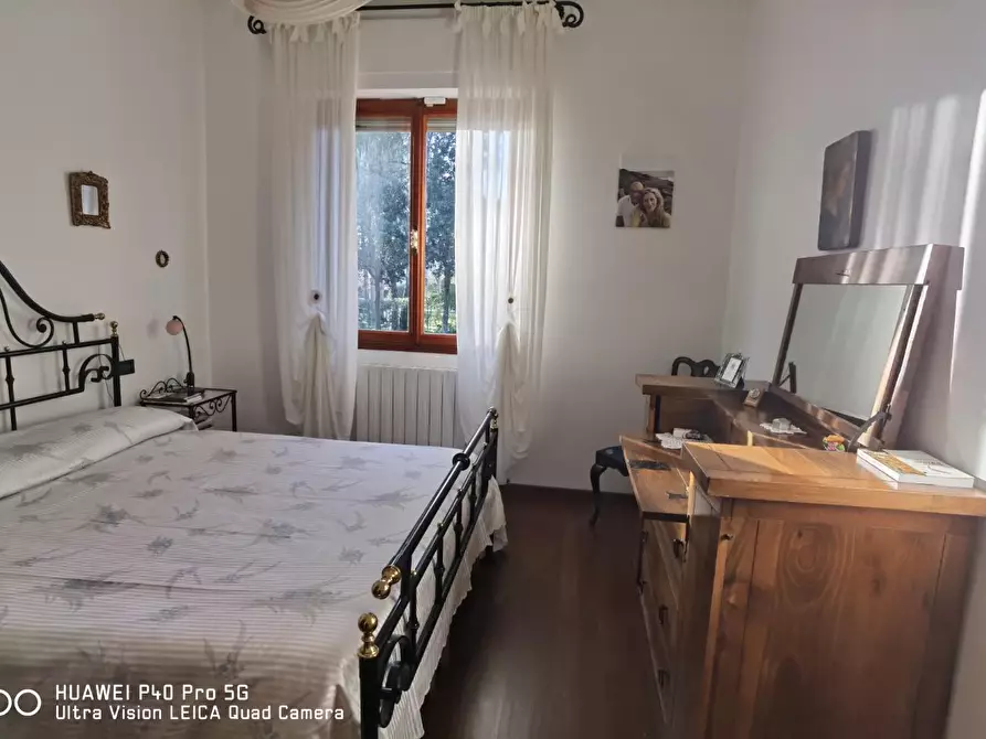 Immagine 49 di Villa in vendita  a Livorno