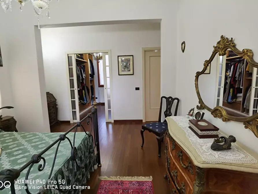 Immagine 59 di Villa in vendita  a Livorno