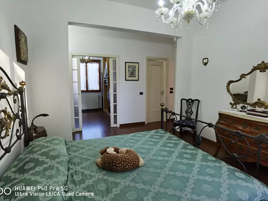 Immagine 57 di Villa in vendita  a Livorno