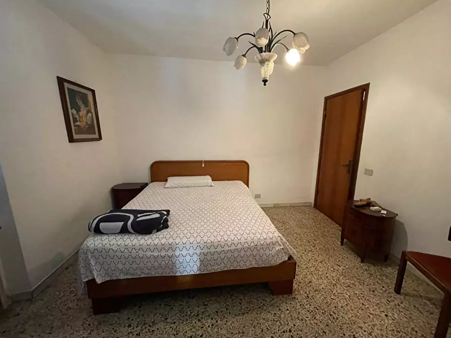 Immagine 24 di Appartamento in vendita  a Massa