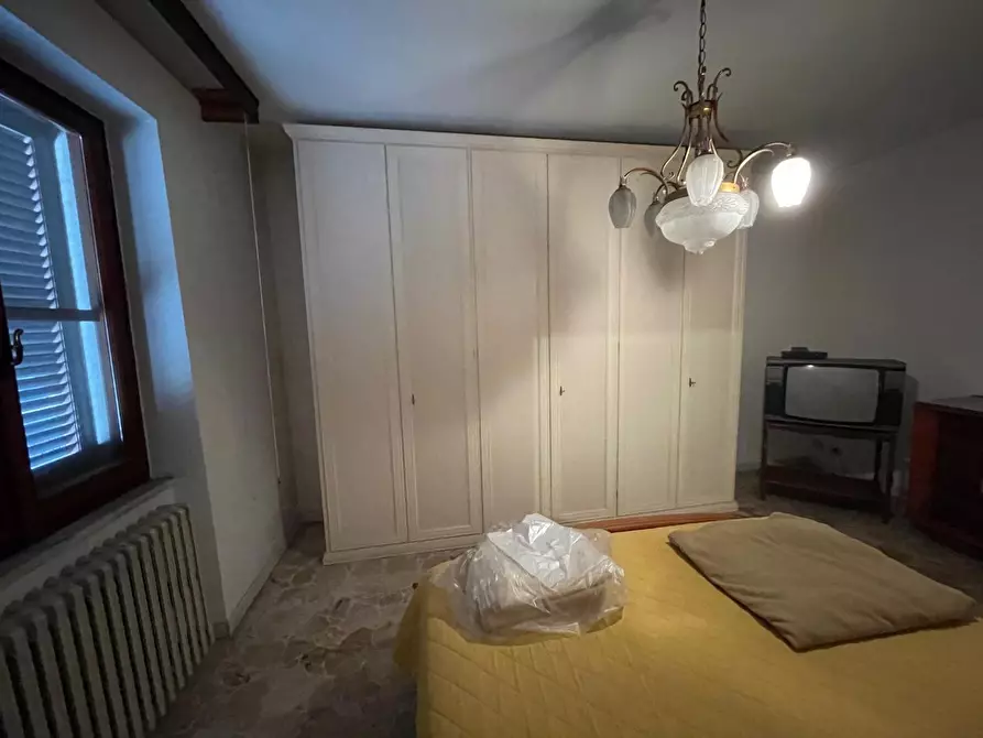 Immagine 4 di Appartamento in vendita  a Massa