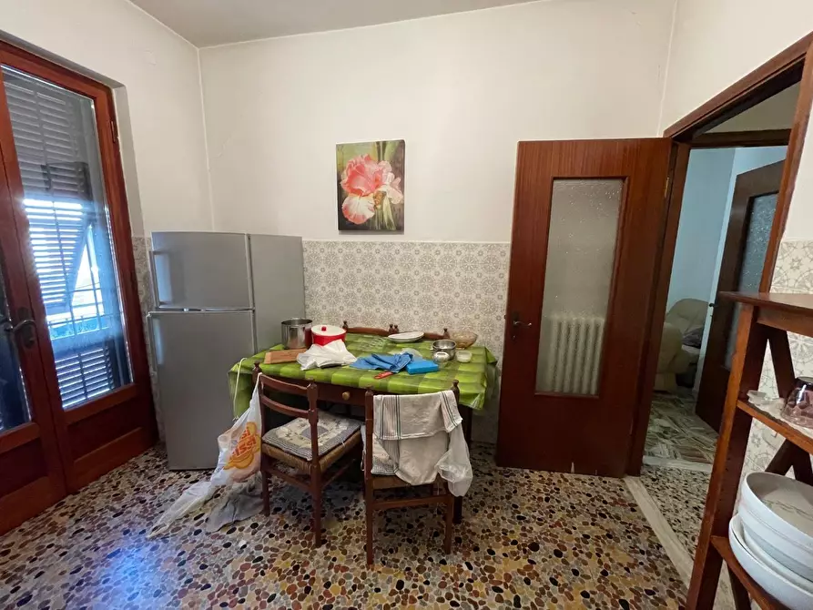 Immagine 12 di Appartamento in vendita  a Massa