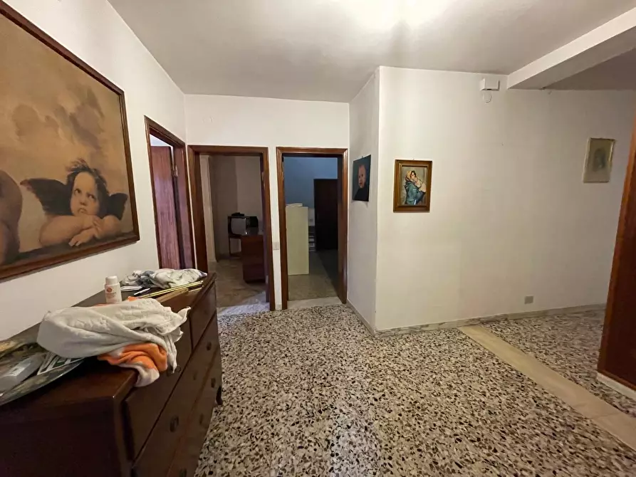 Immagine 8 di Appartamento in vendita  a Massa