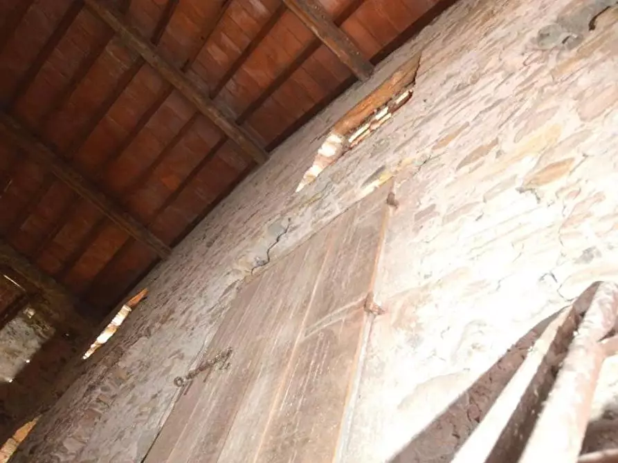 Immagine 2 di Terratetto in vendita  a Lucca