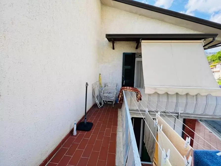 Immagine 14 di Appartamento in vendita  a Massa