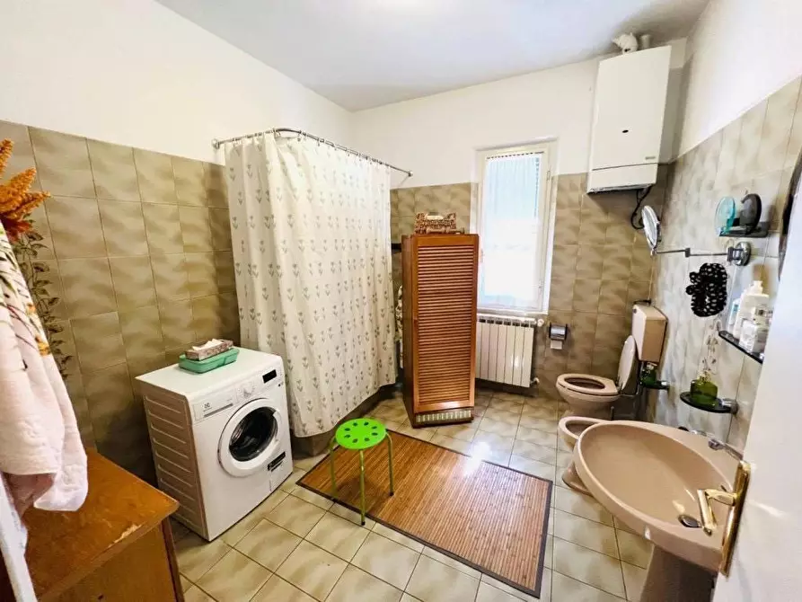 Immagine 13 di Appartamento in vendita  a Massa