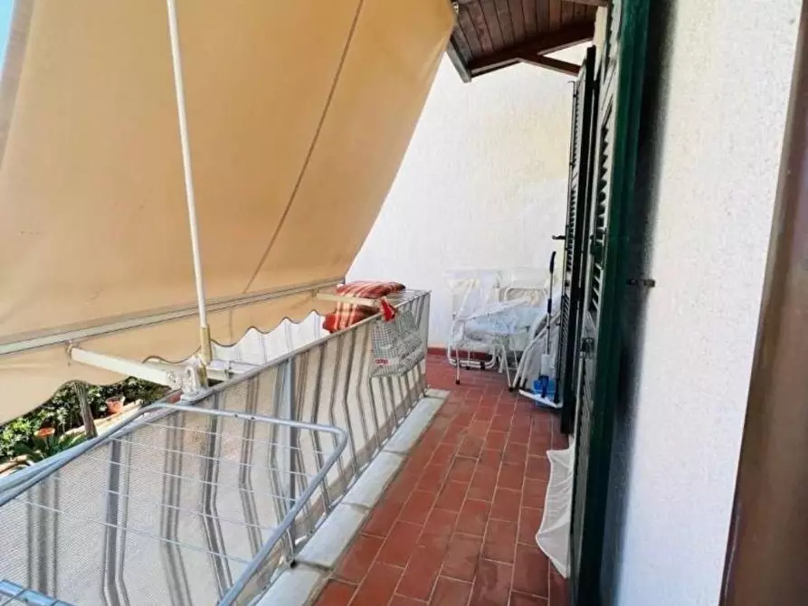 Immagine 15 di Appartamento in vendita  a Massa