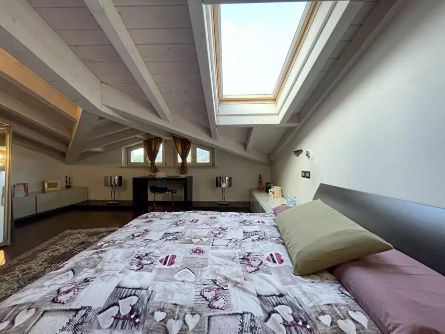 Immagine 49 di Villetta a schiera in vendita  a Massa