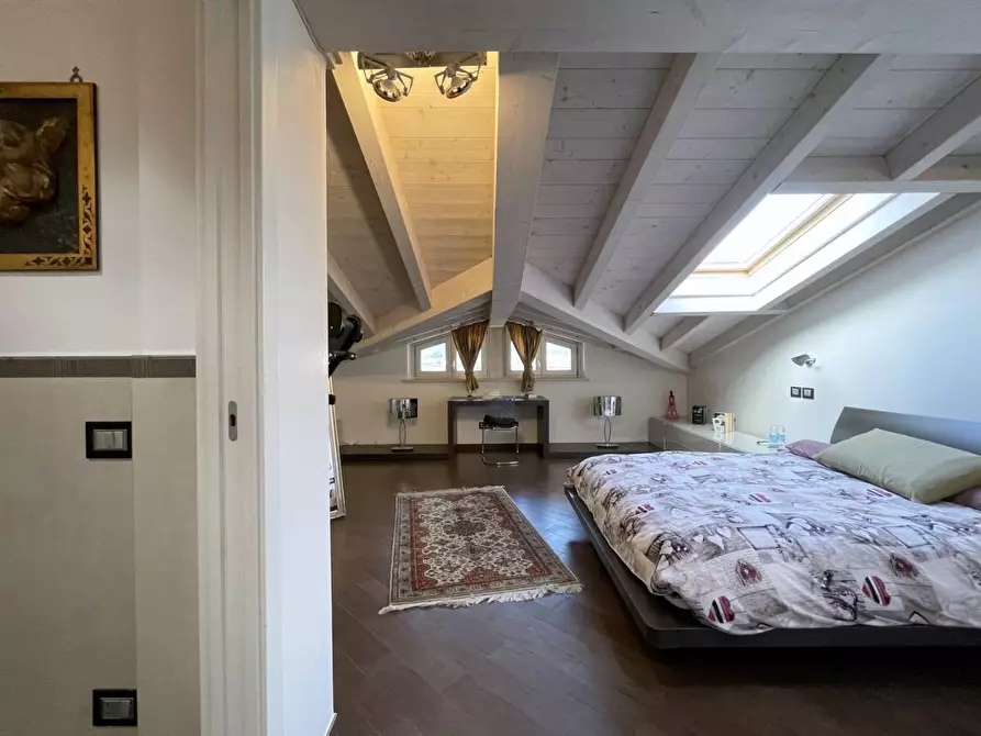 Immagine 54 di Villetta a schiera in vendita  a Massa