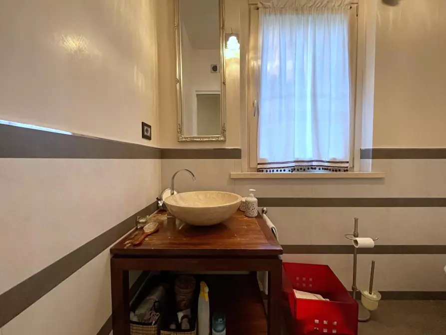 Immagine 17 di Villetta a schiera in vendita  a Massa