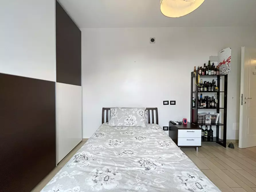 Immagine 35 di Villetta a schiera in vendita  a Massa