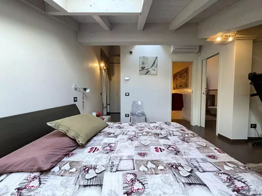 Immagine 52 di Villetta a schiera in vendita  a Massa