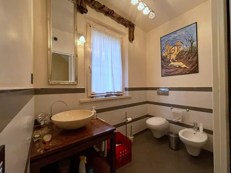 Immagine 16 di Villetta a schiera in vendita  a Massa