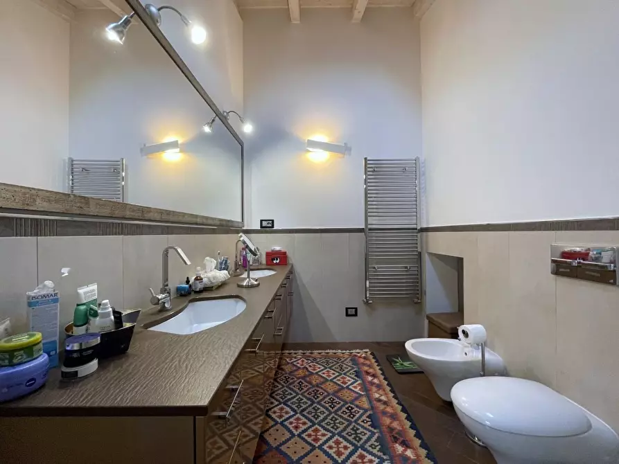 Immagine 56 di Villetta a schiera in vendita  a Massa