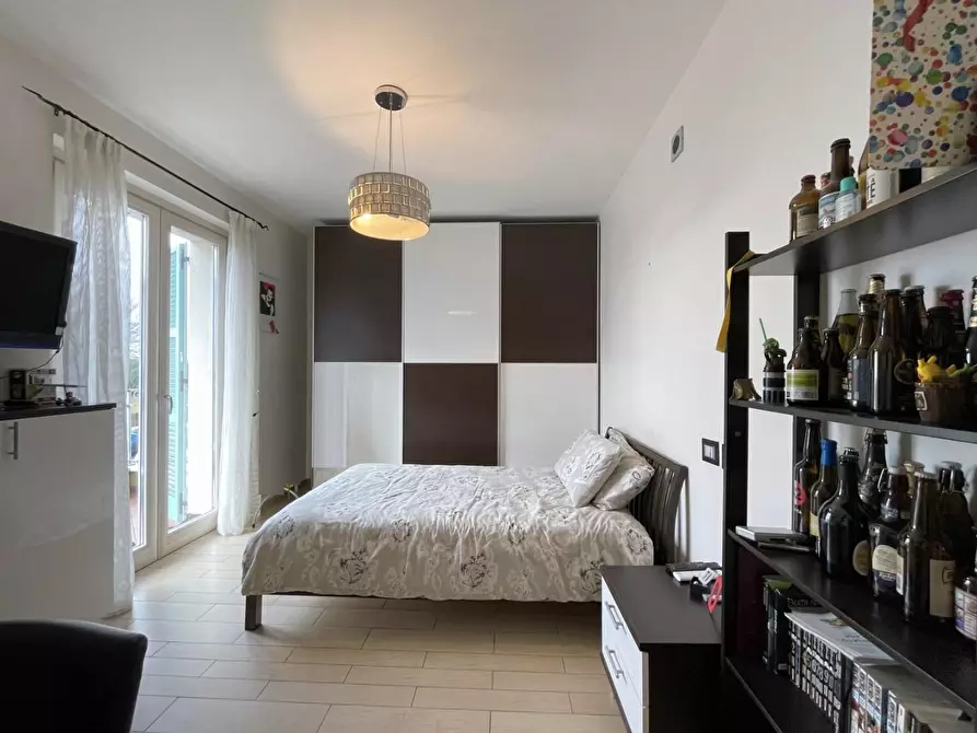 Immagine 33 di Villetta a schiera in vendita  a Massa