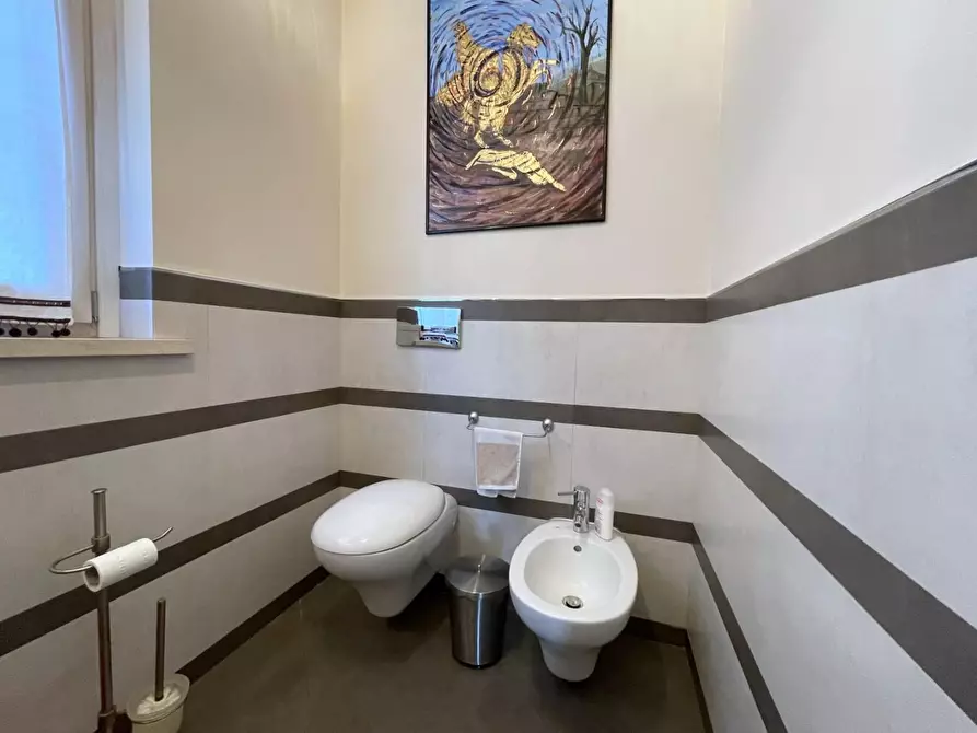 Immagine 18 di Villetta a schiera in vendita  a Massa