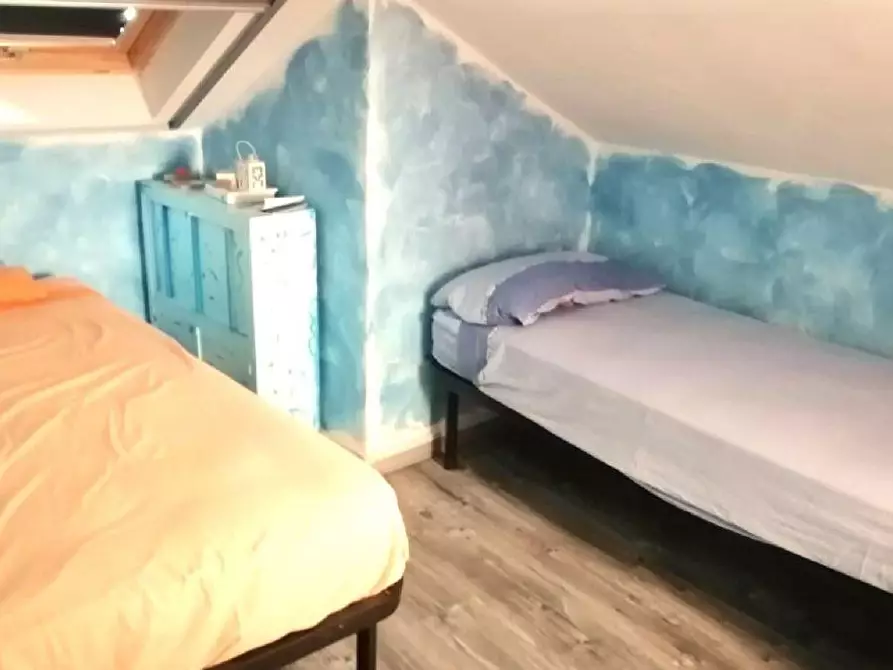 Immagine 16 di Mansarda in vendita  a Ameglia