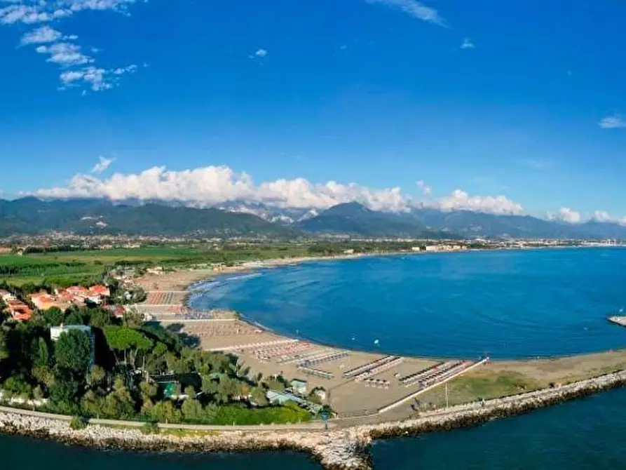 Immagine 24 di Mansarda in vendita  a Ameglia