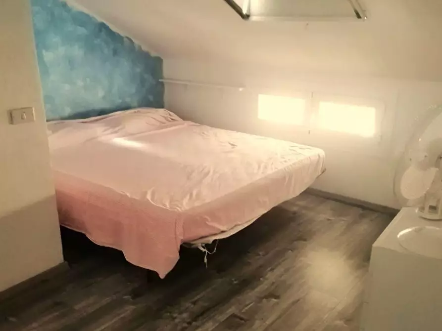 Immagine 14 di Mansarda in vendita  a Ameglia