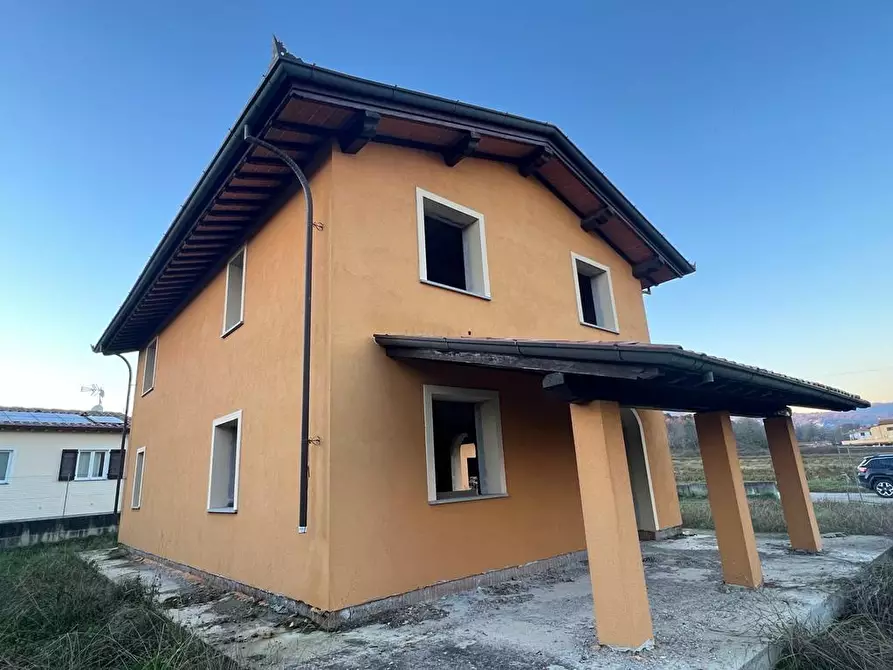 Immagine 34 di Villa in vendita  a Porcari