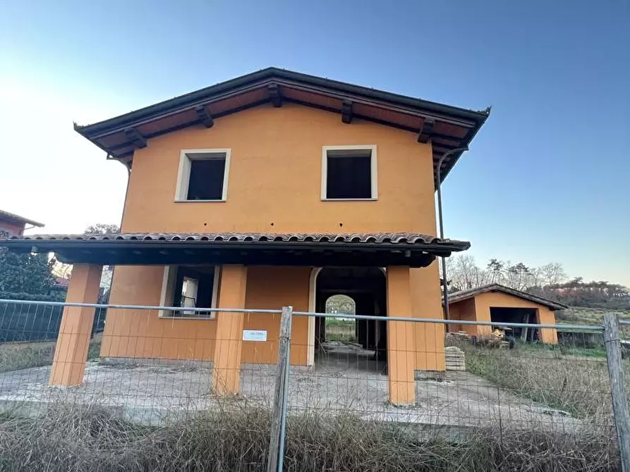 Immagine 32 di Villa in vendita  a Porcari