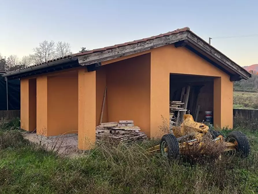 Immagine 29 di Villa in vendita  a Porcari