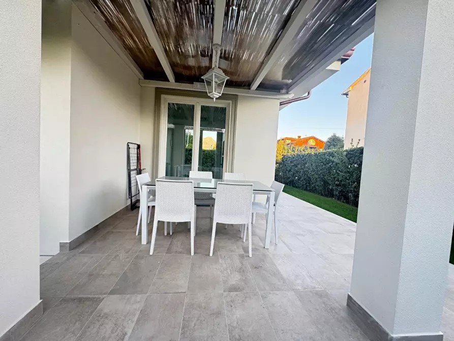 Immagine 4 di Villa in vendita  a Forte Dei Marmi