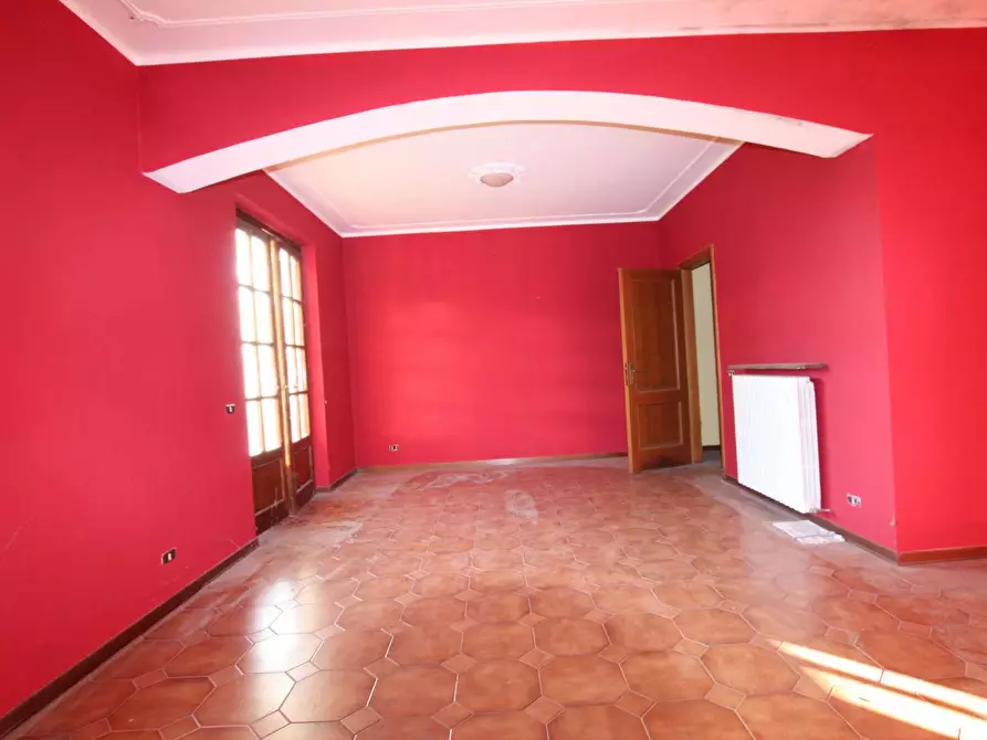 Immagine 3 di Villa in vendita  a Lucca
