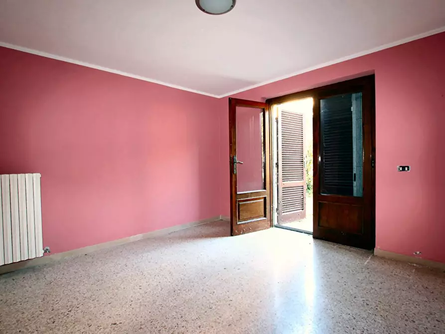 Immagine 20 di Villa in vendita  a Lucca