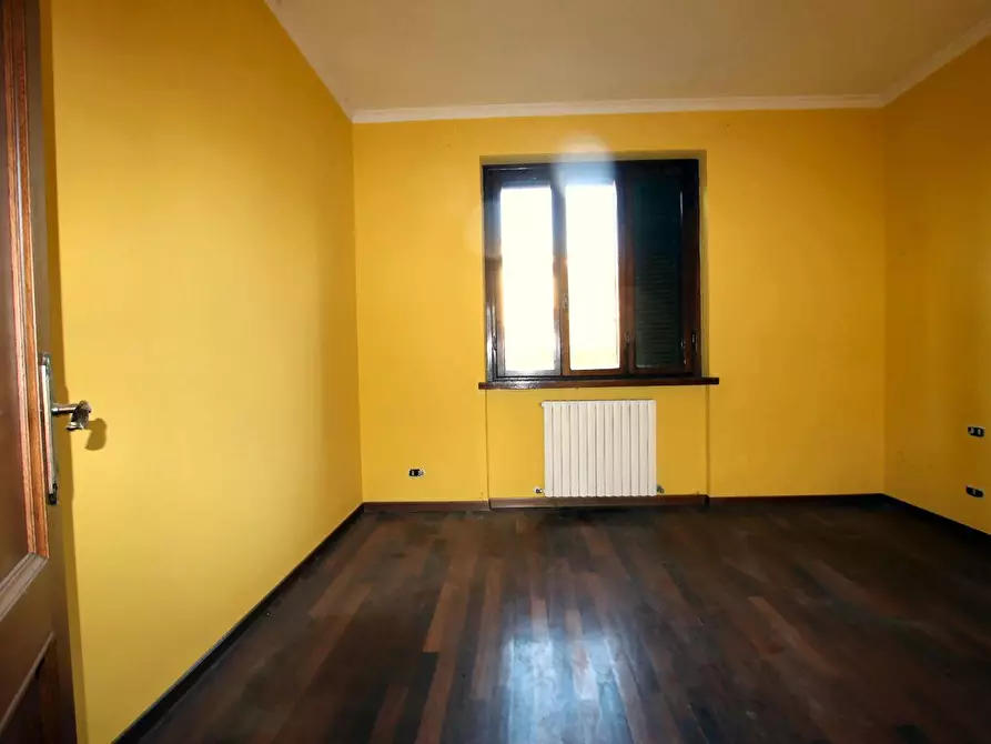 Immagine 11 di Villa in vendita  a Lucca