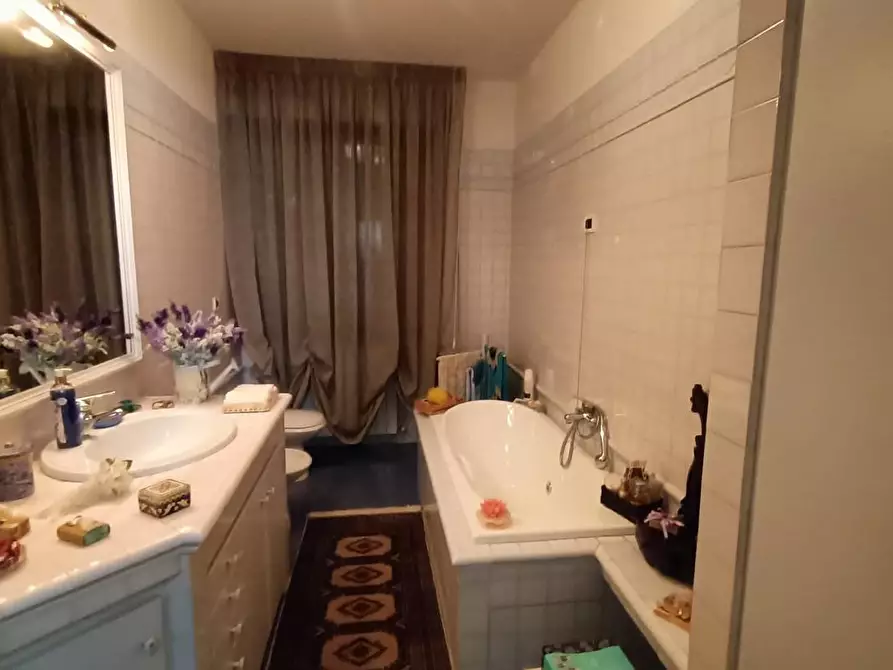 Immagine 27 di Villa in vendita  a Crespina Lorenzana