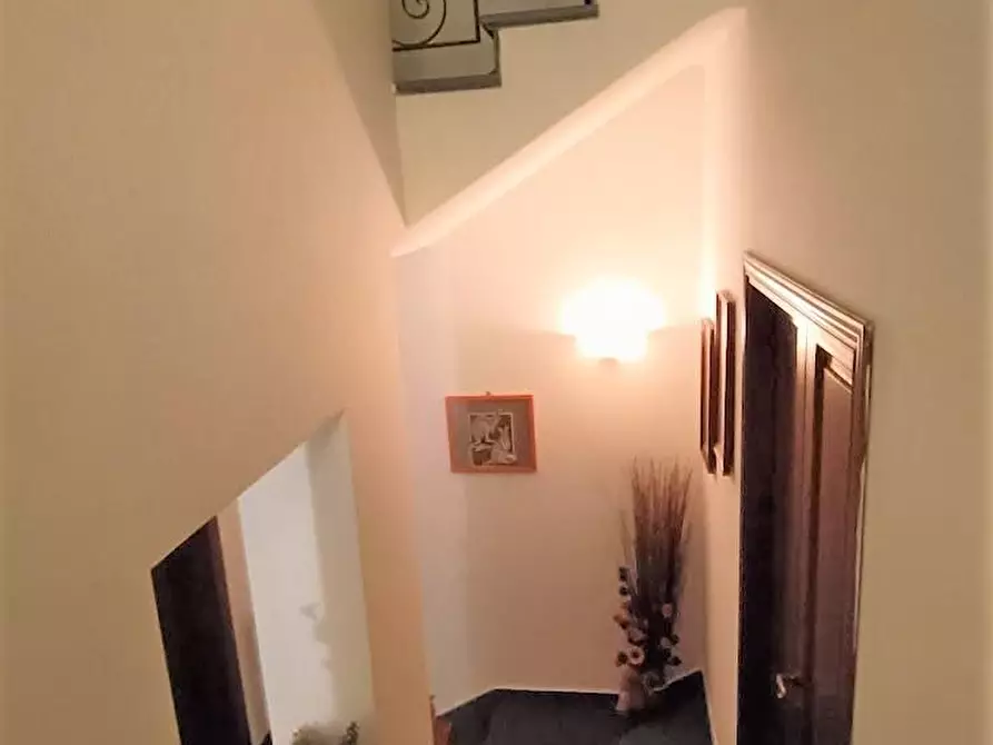 Immagine 41 di Villa in vendita  a Crespina Lorenzana