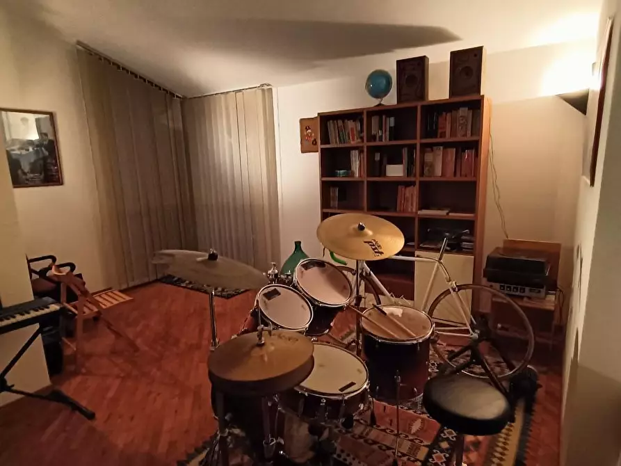 Immagine 36 di Villa in vendita  a Crespina Lorenzana